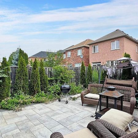 Stunning 2Br Lower Level Unit ヴォーン エクステリア 写真