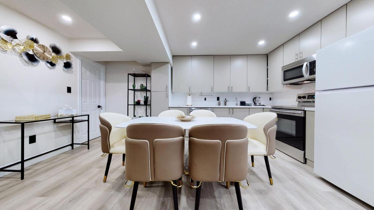 Stunning 2Br Lower Level Unit ヴォーン エクステリア 写真