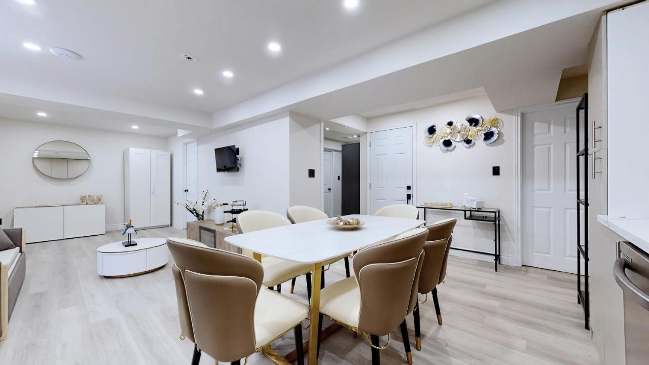 Stunning 2Br Lower Level Unit ヴォーン エクステリア 写真